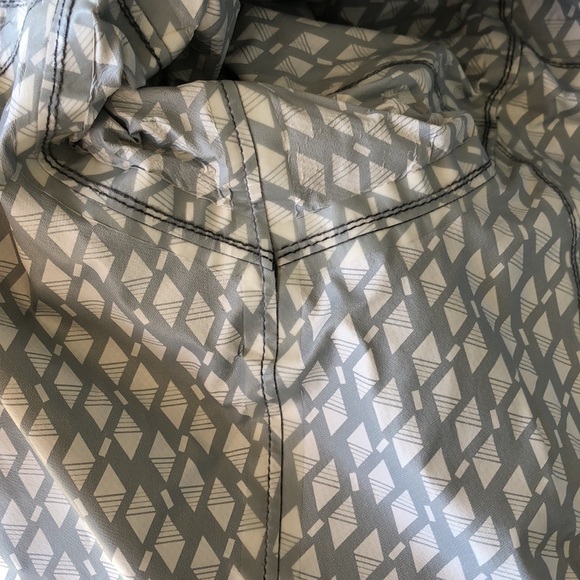 SOLD 🙌🏼 REI Hooded Raincoat Sz S - Picture 12 of 15